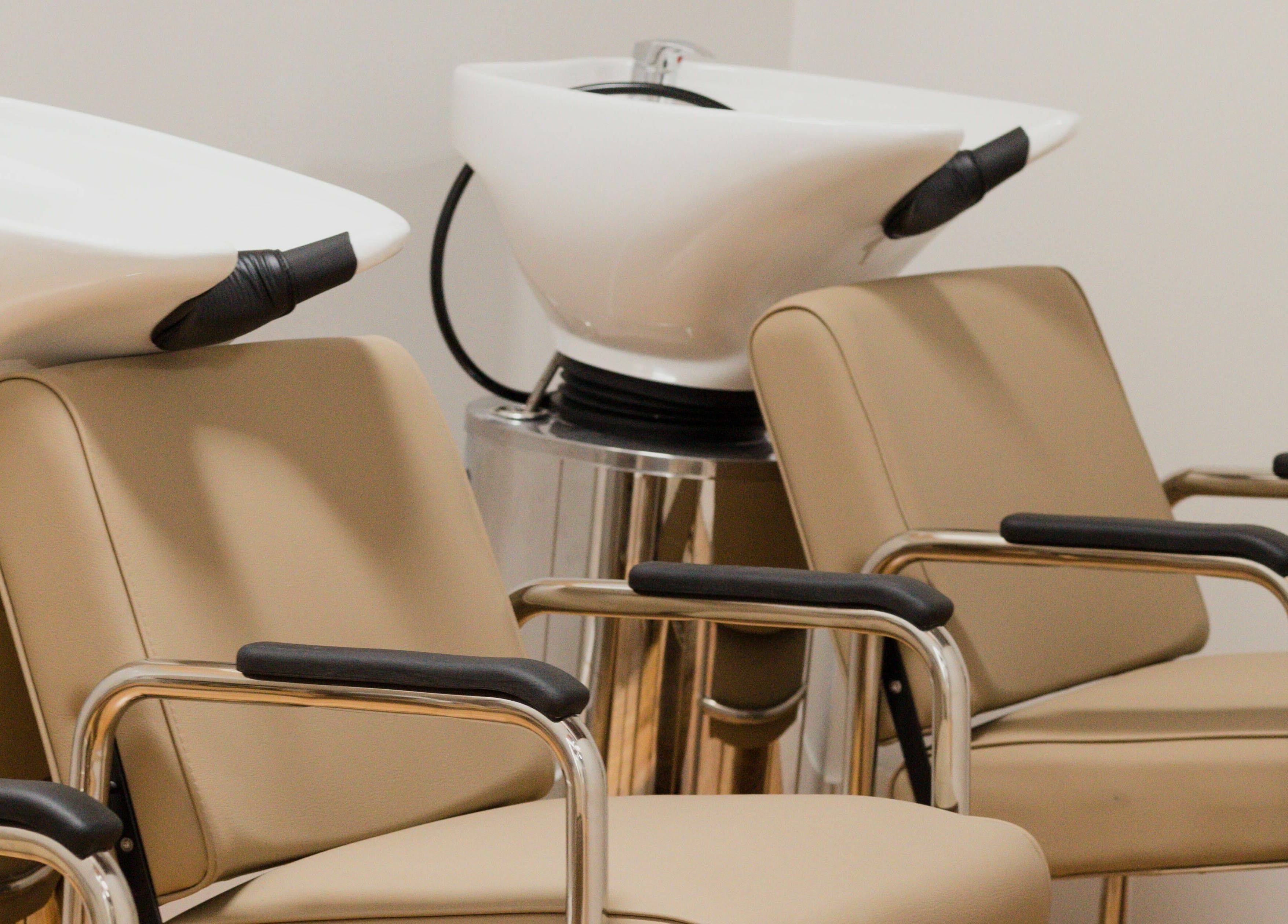 Modern salon wash chairs at THIC Studio, Toronto, Ontario, CA showcasing luxury and comfort.