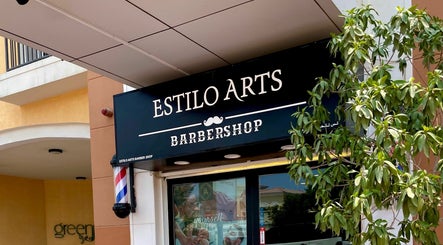 Estilo Arts Barbershop – obraz 2