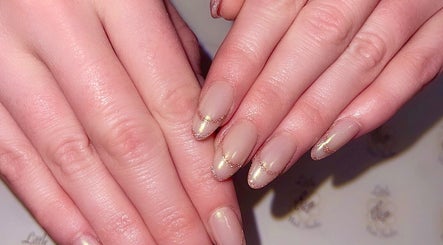 Little bee nail studio Bild 3