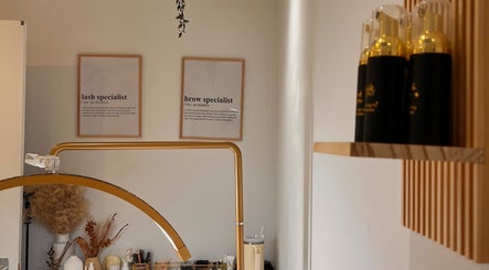 Modern beauty studio at Beauty By Martyna, Stirling, Scotland, GB showcasing lash and brow services.