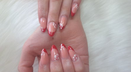 Pinksunset nailstudio by Elizabeth image 3