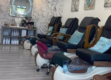 Relaxing pedicure chairs at True Bella Nails Spa, Hacienda Heights, California, US.