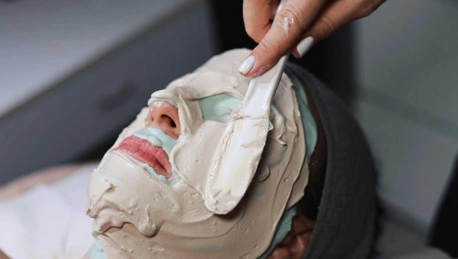 Relaxing facial mask applied at Xuefei Salon in Birkirkara, MT for rejuvenated skin.