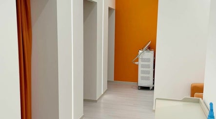 Immagine 3, Clean & Tidy (Jurong)
