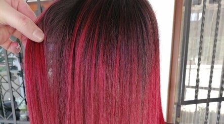 New Millennium Hair Studio, bilde 3