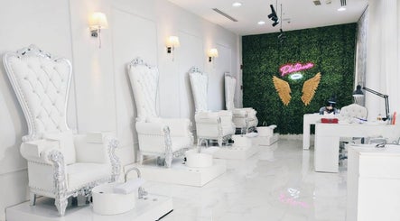Platinum Beauty Salon