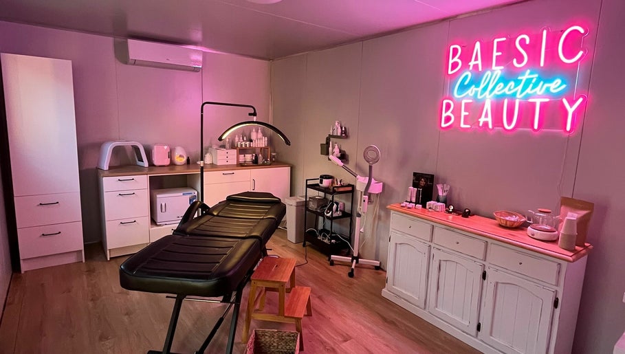 Image de Baesic Beauty Collective 1