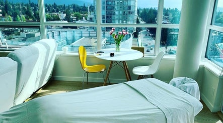 En Vie Mobile Massage - Exclusively for Women in Vancouver