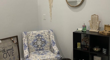 Comfortable chair and decor at Artayja’s Therapeutic Massage, Huntington Beach, California, US.