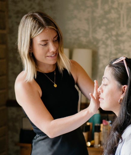 Polkadot Hair and Makeup afbeelding 2