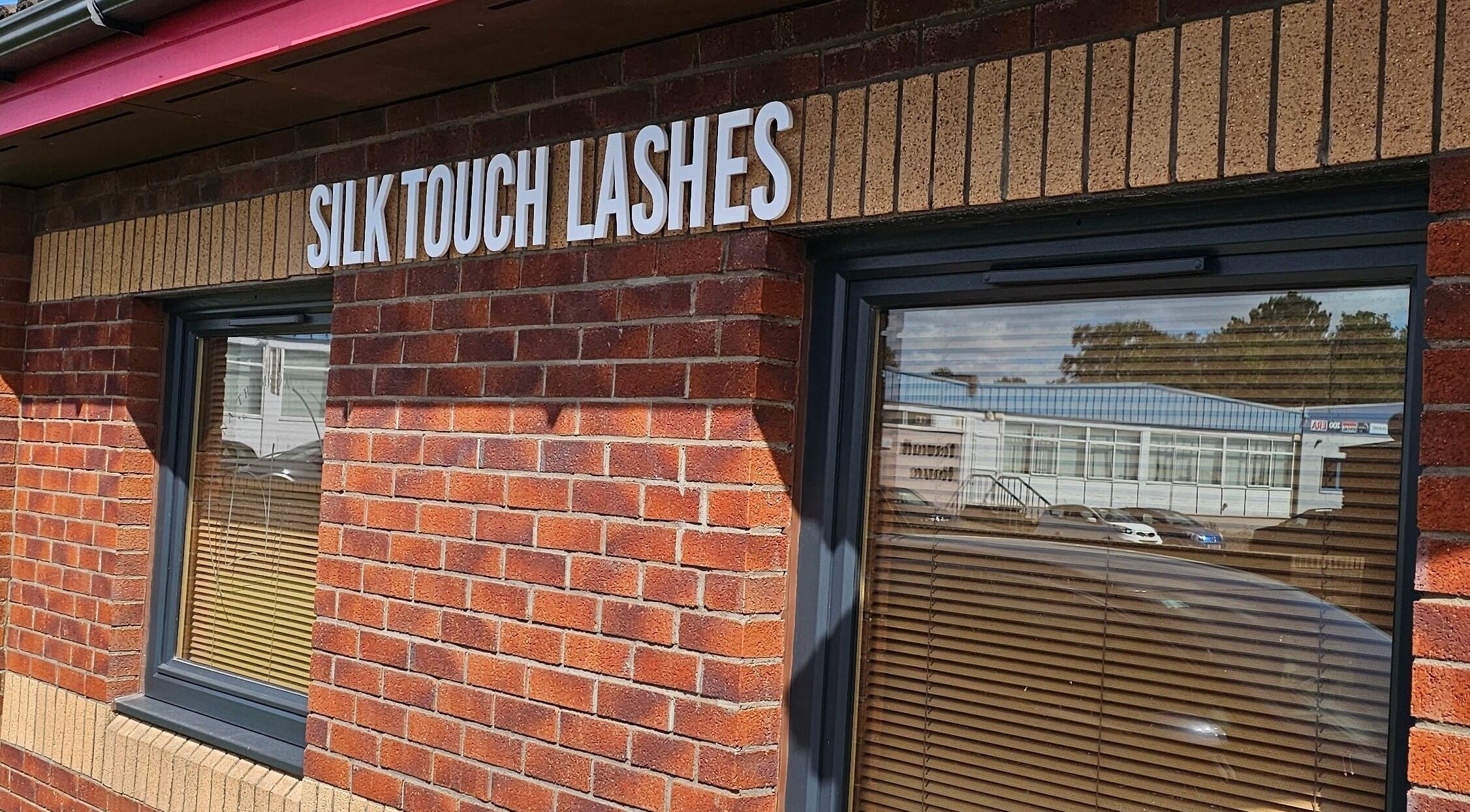 Exterior view of Silk Touch Lashes Glenrothes, featuring a brick facade in Glenrothes, Scotland, GB.