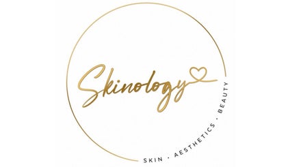 Skinology logo displaying luxury aesthetics in Westerham, England, GB.