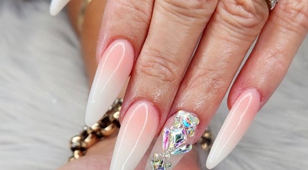 J Beauty Bar