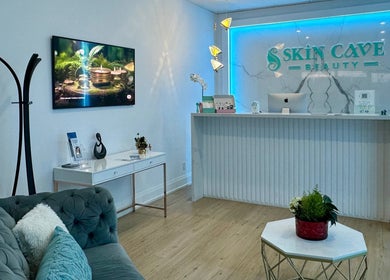 Skin Cave Beauty reception area with modern decor in Mississauga, Ontario, CA.