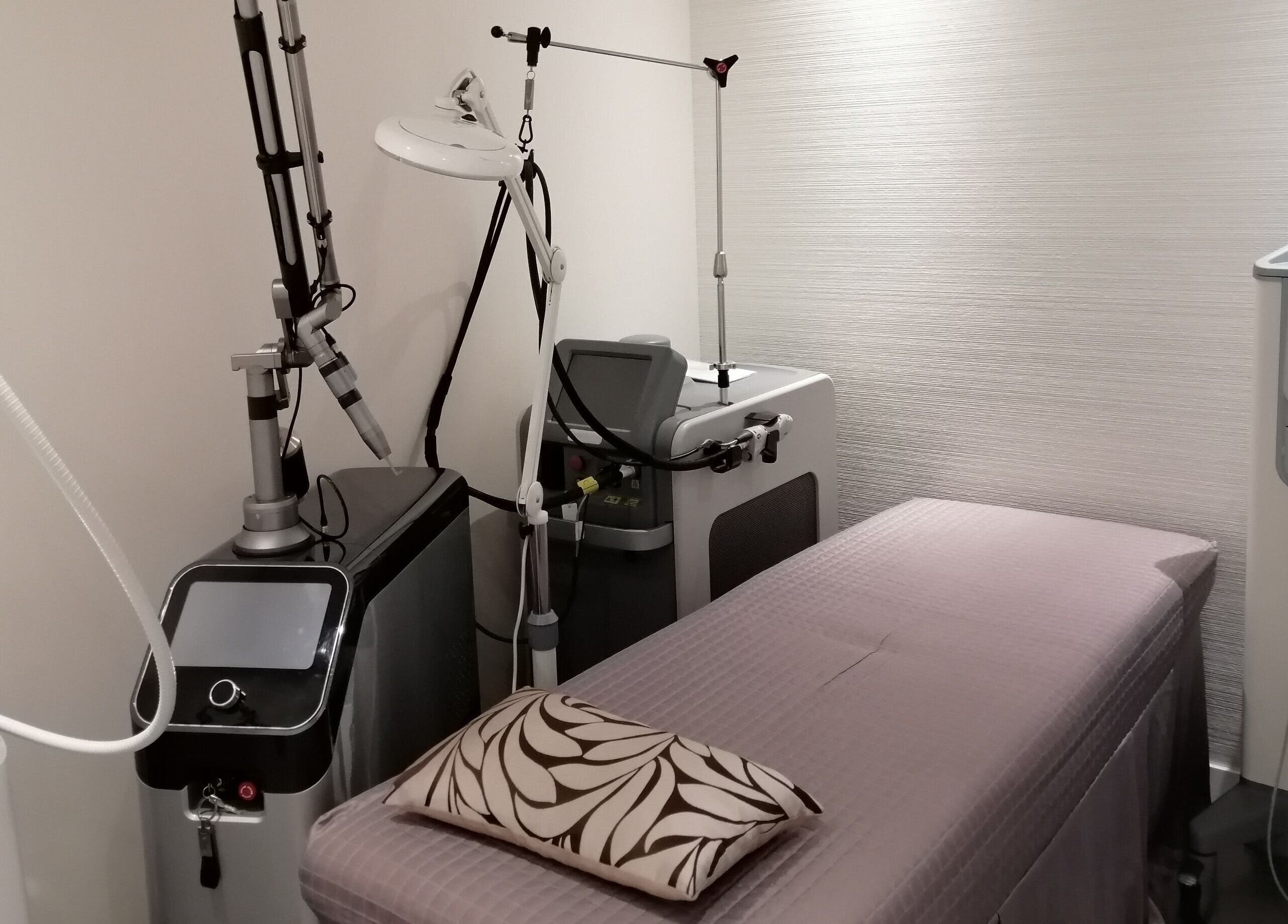 Laser treatment room at Rin Aesthetics - Korean Facials and Laser Treatment, Hong Kong Island, HK.