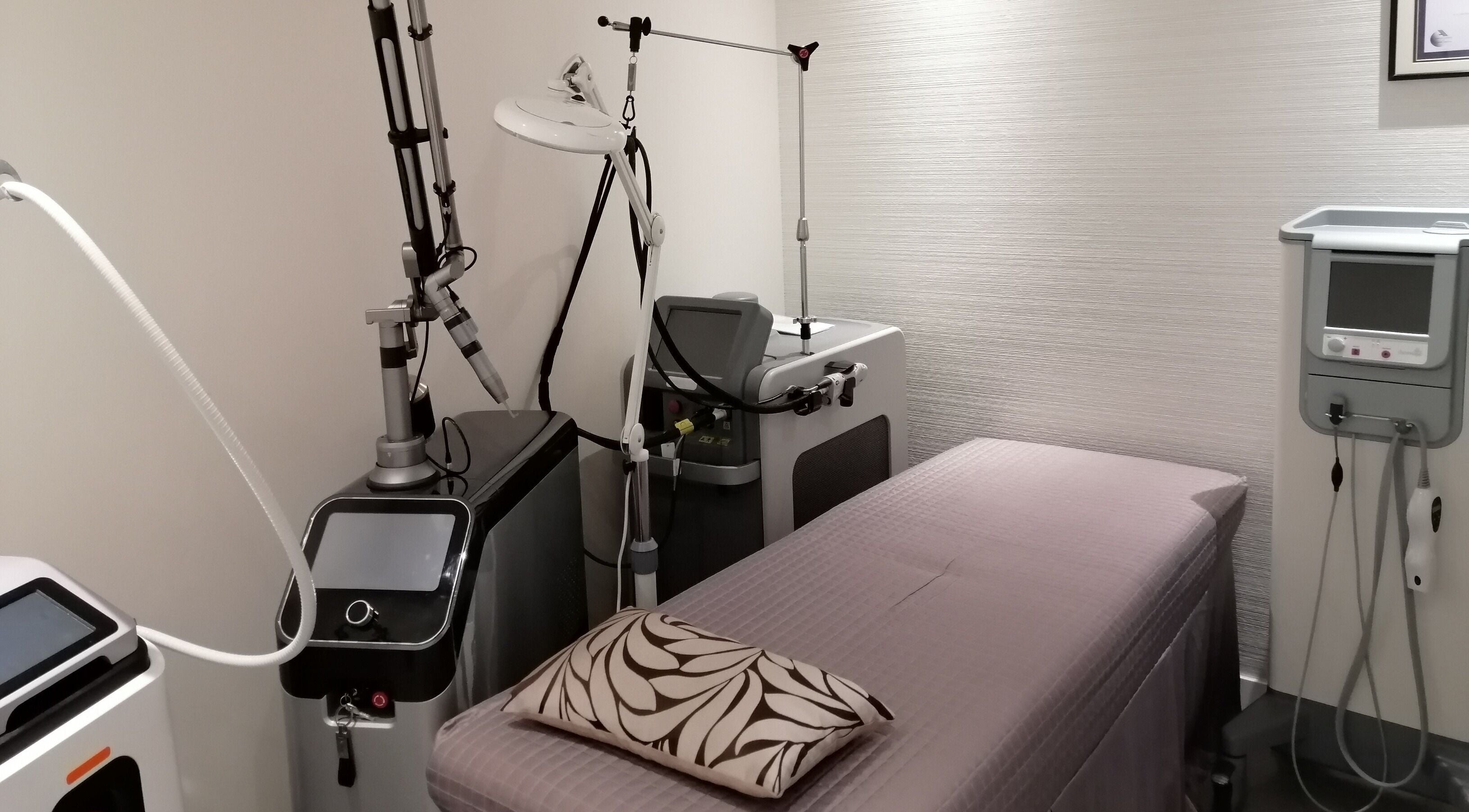 Laser treatment room at Rin Aesthetics - Korean Facials and Laser Treatment, Hong Kong Island, HK.