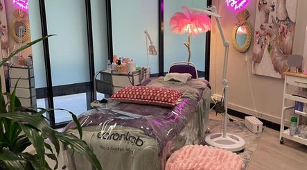 Lashes by Victoria