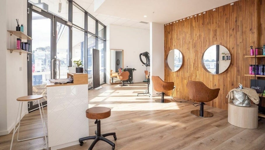 Creekside Salon image 1