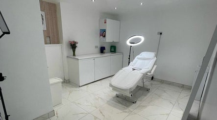 The Sculpted Clinic