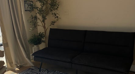 Barber & Beauty Lounge