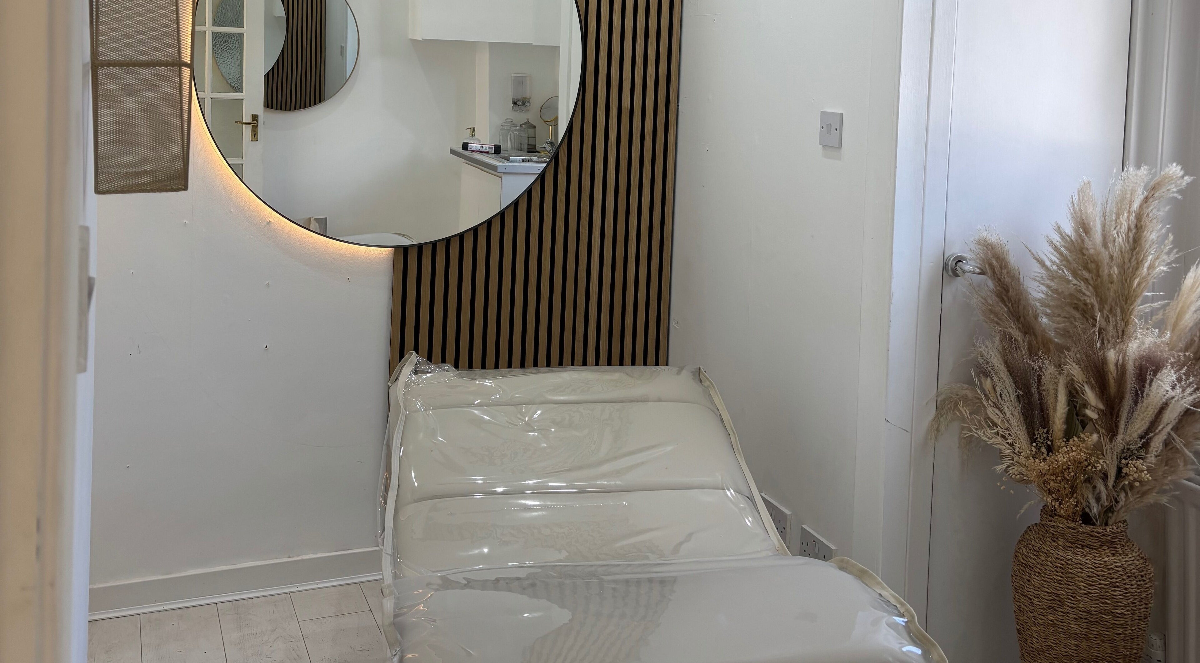 Elegant treatment room at Dutchess Salon Glasgow, featuring modern decor and a relaxing ambiance in Glasgow, Scotland, GB.