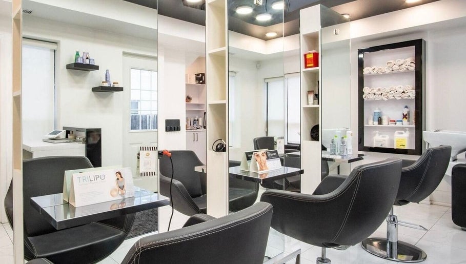 Opulence Beauty Studio Streetsville, bild 1