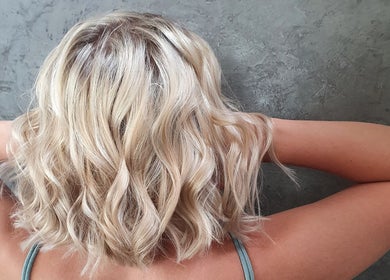 Blonde wavy hairstyle at Mariska J Hairstylist in Pretoria, Gauteng, ZA.