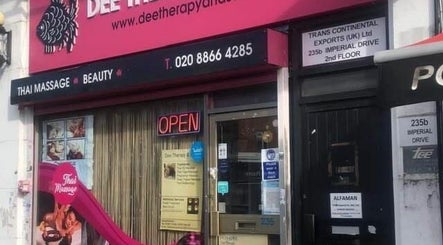 Dee Therapy & Salon