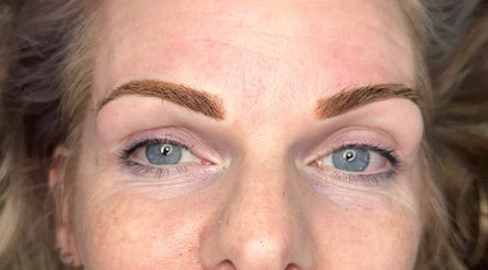 Image de Beautyfull Brows at The Beauty Cabin 2