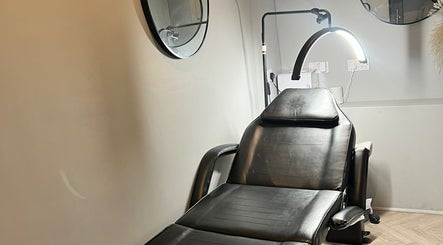 Shxdy Skin Clinic