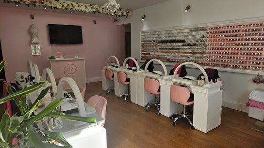 Flawless Nails and Beauty