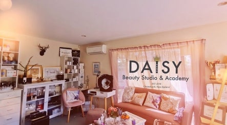 Daisy Beauty Studio & Academy