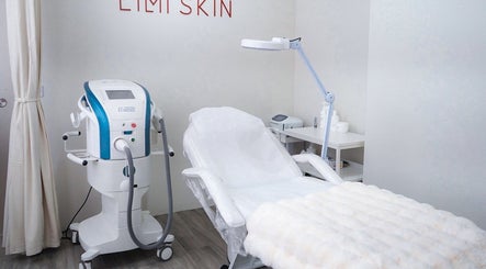 LIMI SKIN image 3