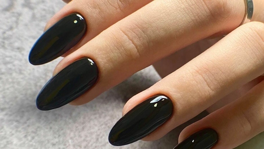 Nails Chani Rubin image 1