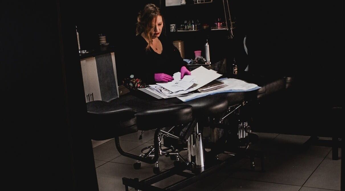 Professional in action at White Rabbit Studio, Lydenburg, Mpumalanga, ZA, ensuring a serene environment.