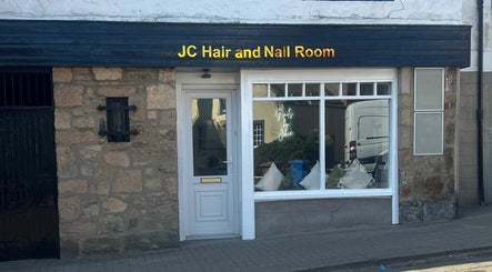 Jc Hair and Nail Room kép 3