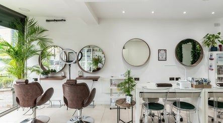 Millies Lounge  Beauty Salon