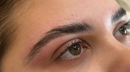 Brows by Loren image 2