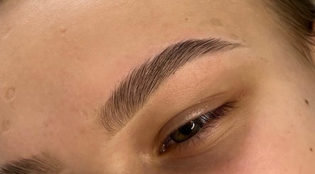 Brows by Loren image 3