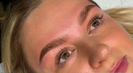 Brows by Loren imaginea 2