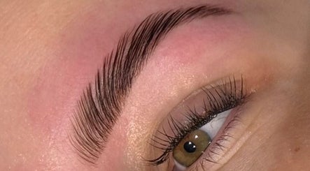 Brows by Loren imaginea 3