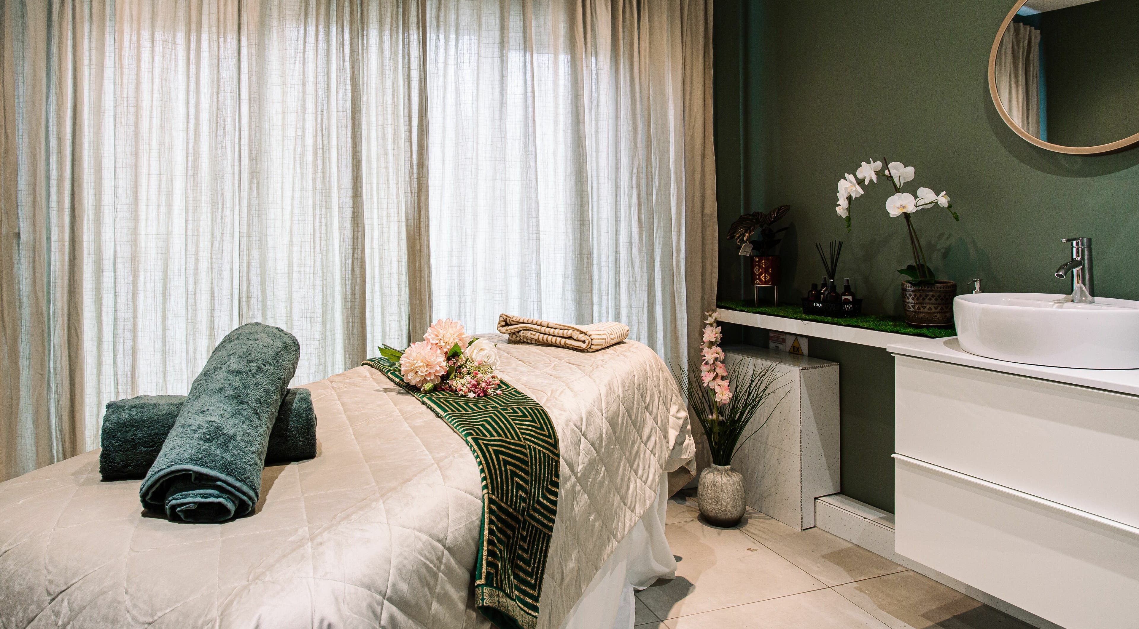 Senses by Sia offers a serene spa room with elegant decor in Holywood, Northern Ireland, GB.