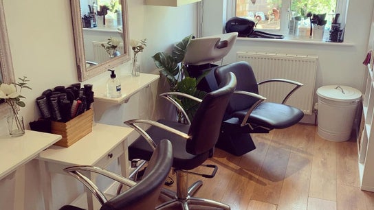 The Salon - Hair and Beauty Ewhurst