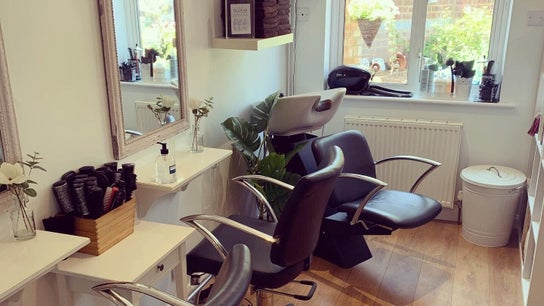 The Salon - Hair and Beauty Ewhurst