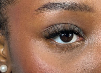 Close-up of eyelash extension from Hillary Maria Lashes, Vancouver, British Columbia, CA showcasing finesse.