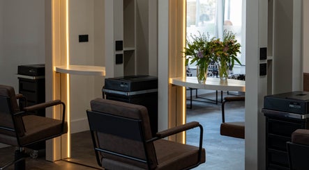 The Hive Hair Beauty, bilde 3