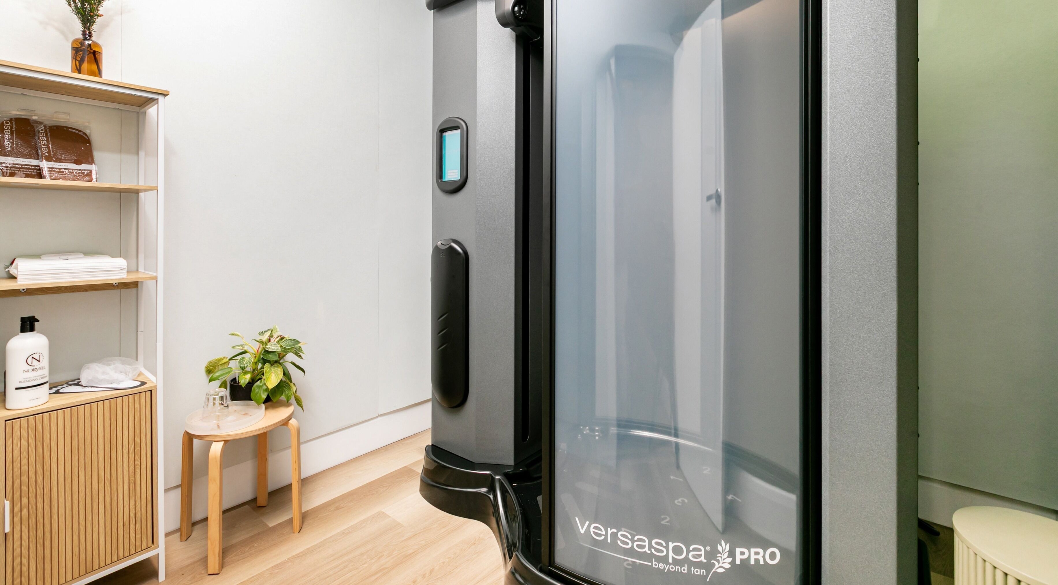 Modern tanning pod at Selftan Studio, Melbourne, Victoria, AU, offering premium tanning services.