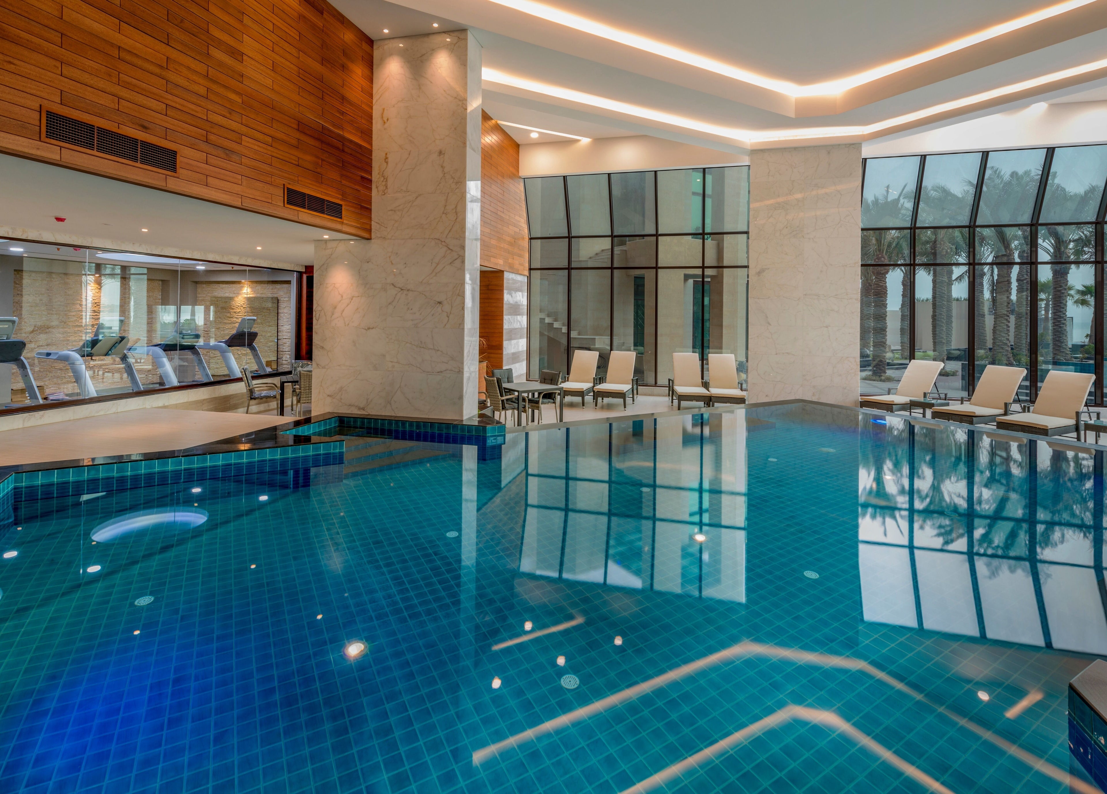 Indoor pool at Haven Spa by Lagoona Beach Bahrain, Budaiya, Al-Muḥāfaẓat aš-Šamālīyah, BH, with luxury seating.