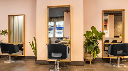 Mojka Hair (York Street QVB) image 3