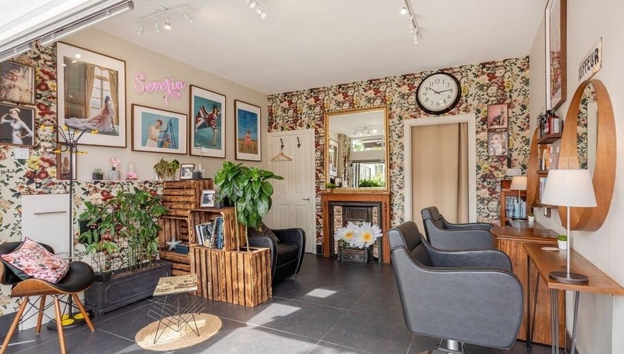 Severin Hair Studio, bild 1